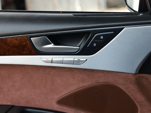 Used 2011 Audi A8 4.2 image 47