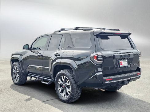 Used 2026 Toyota 4Runner TRD Sport Premium AWD/4WD image 3