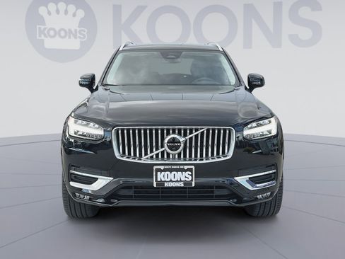 Used 2023 Volvo XC90 B6 Plus image 11