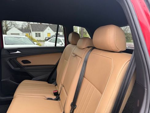 Used 2022 Volkswagen Tiguan SE image 21