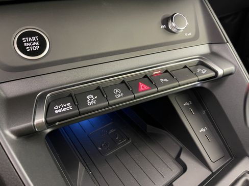 New 2025 Audi Q3 2.0T Premium Plus image 35