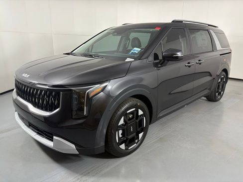 New 2026 Kia Carnival EX FWD image 4