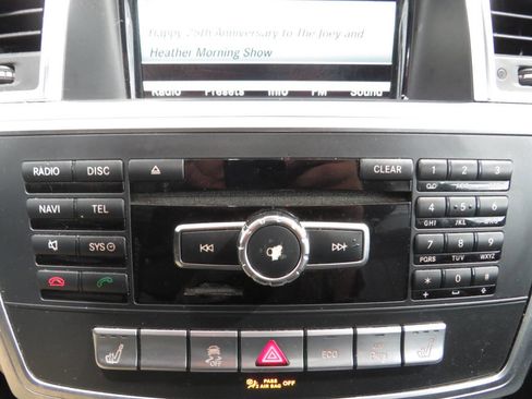 Used 2016 Mercedes-Benz GL 450 4MATIC w/ Premium I Package image 20