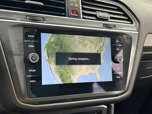 Used 2023 Volkswagen Tiguan SEL R-Line AWD/4WD image 18