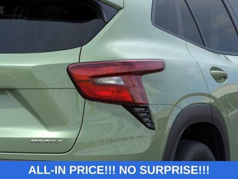 New 2026 Chevrolet Trax ACTIV w/ Sunroof Package FWD image 11