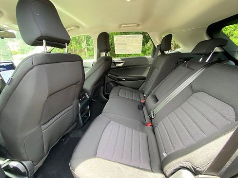 New 2024 Ford Edge SE w/ Black Appearance Package AWD/4WD image 16