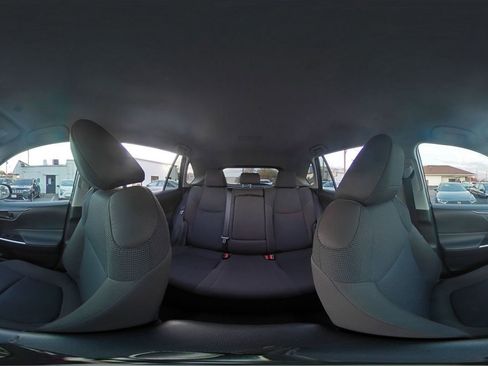 Used 2025 Toyota RAV4 LE image 41