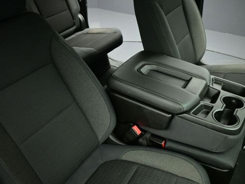 Used 2019 GMC Sierra 1500 SLE w/ SLE Value Package image 52