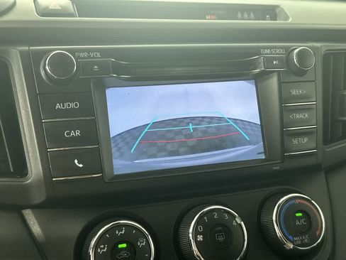 Used 2017 Toyota RAV4 LE FWD image 16