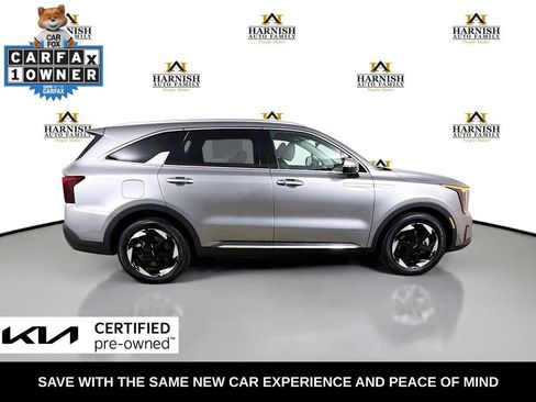 Certified 2025 Kia Sorento EX AWD/4WD image 8