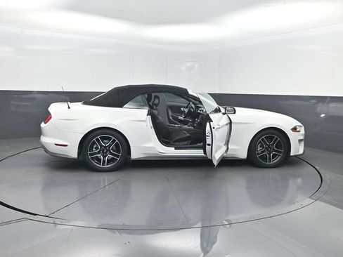 Used 2019 Ford Mustang Premium RWD image 28