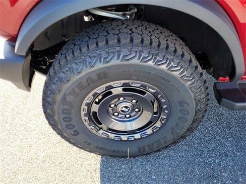 New 2025 Ford Bronco Base w/ Sasquatch Package image 39