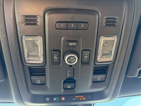 Used 2024 Chevrolet Tahoe High Country w/ Premium Package image 33