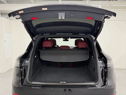 Used 2019 Porsche Cayenne AWD/4WD image 38