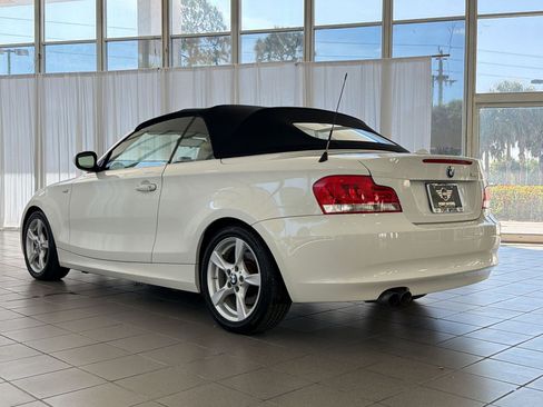 Used 2013 BMW 128i Convertible RWD image 3