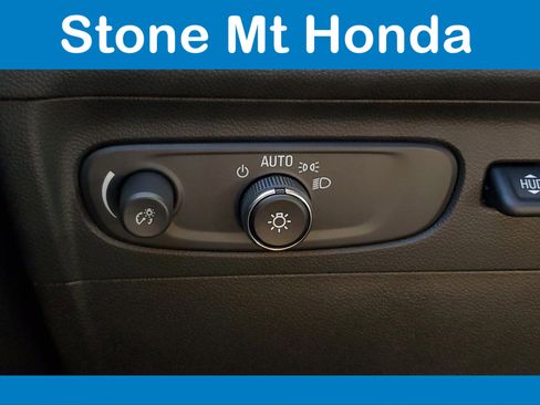 Used 2022 Buick Envision Essence w/ Technology Package I image 36