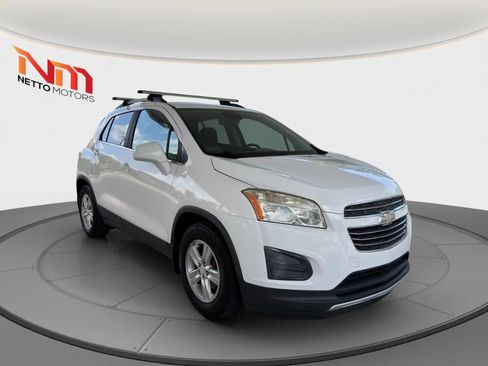 Used 2016 Chevrolet Trax LT w/ LPO, Protection Package FWD image 7