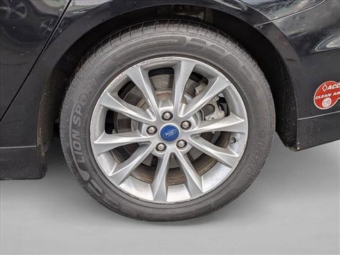 Used 2017 Ford Fusion Energi Titanium image 24