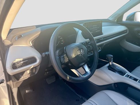Used 2026 Honda HR-V EX-L image 9