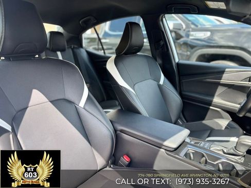 Used 2026 Toyota Camry SE FWD image 14