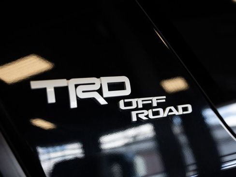 Used 2024 Toyota 4Runner TRD Off-Road Premium AWD/4WD image 6