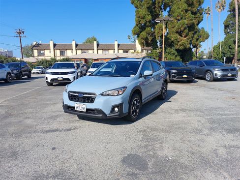 Used 2019 Subaru Crosstrek 2.0i Premium w/ Moonroof Package image 3