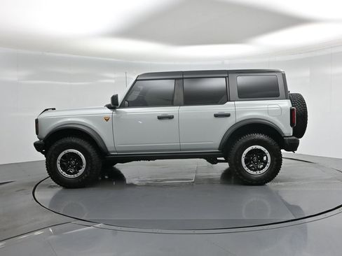 Used 2024 Ford Bronco Badlands w/ Sasquatch Package image 31