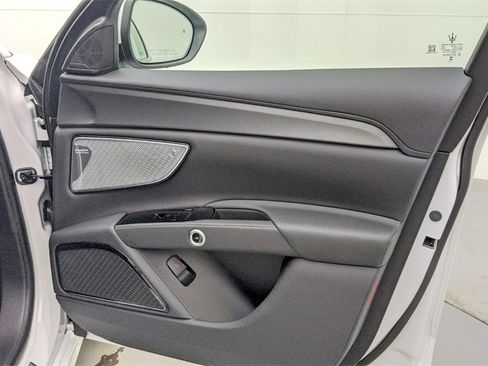 Used 2024 Maserati Grecale GT image 52