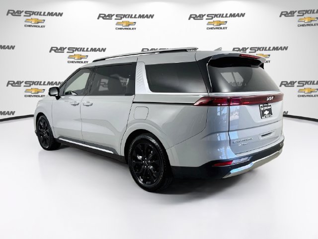 Used 2022 Kia Carnival SX FWD image 5