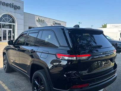 Used 2022 Jeep Grand Cherokee Altitude