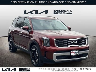 Used 2024 Kia Telluride S w/ S Sunroof Package