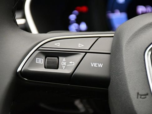 Used 2025 Audi Q3 2.0T Premium w/ Convenience Package image 24