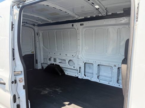 Used 2023 Ford Transit 250 Medium Roof AWD image 11
