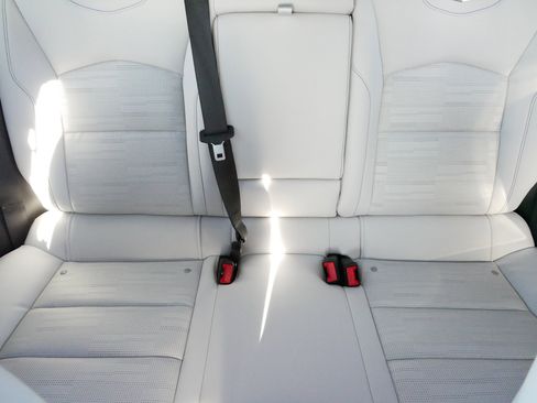 Certified 2025 Cadillac XT4 Sport image 13