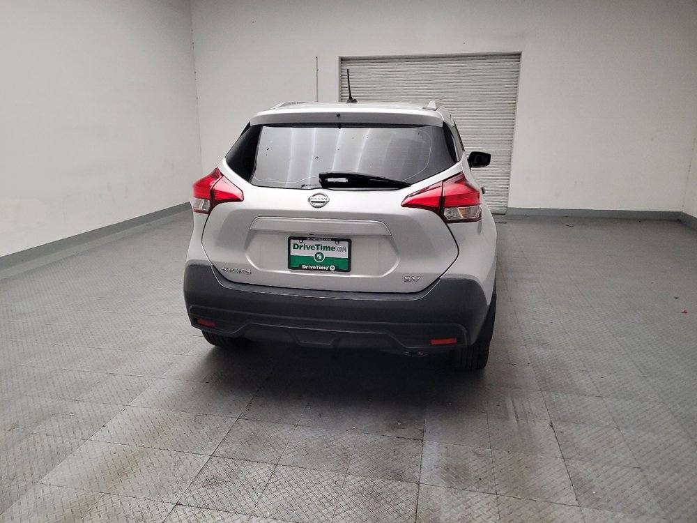 Used 2018 Nissan Kicks SV FWD image 7