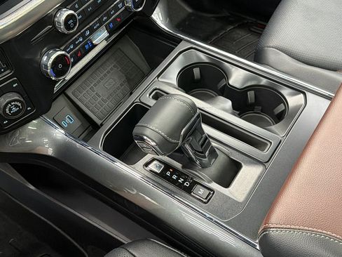 Used 2022 Ford F150 Lariat w/ Equipment Group 502A High image 24