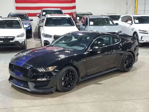 Used 2019 Ford Mustang Shelby GT350 w/ Technology Package image 37