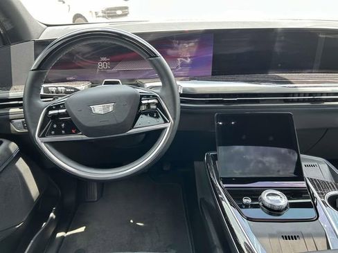 Used 2025 Cadillac Escalade IQ Sport 1 AWD/4WD image 9