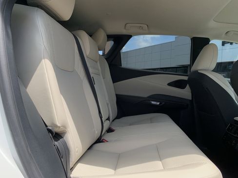 Used 2023 Lexus RX 350 Premium w/ Cold Area Package FWD image 33
