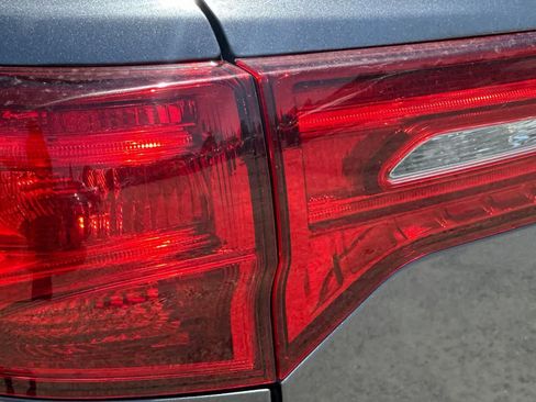 Used 2017 Acura MDX FWD w/ Technology Package image 37