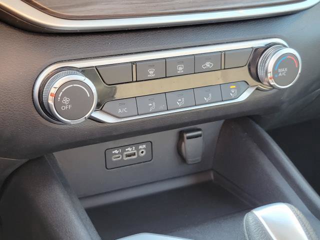 Used 2025 Nissan Altima 2.5 SV FWD image 21