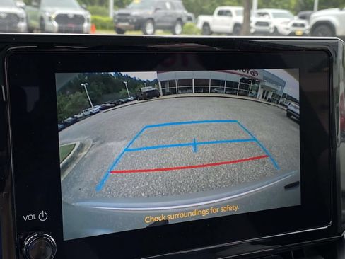 Used 2026 Toyota Corolla LE FWD image 28