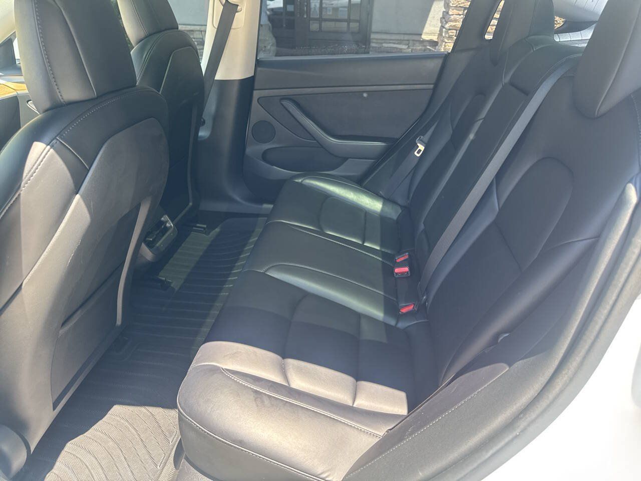Used 2022 Tesla Model 3 Standard Range RWD image 11