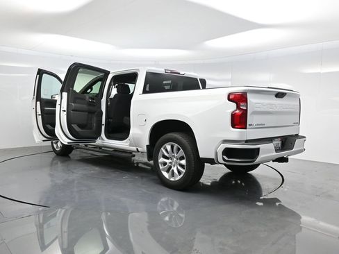 Used 2022 Chevrolet Silverado 1500 Custom image 40