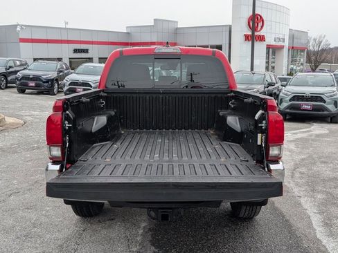 Used 2021 Toyota Tacoma SR5 image 6