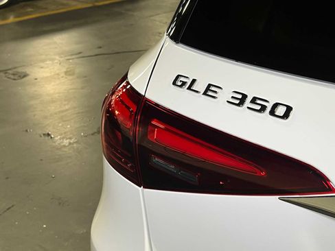 Used 2025 Mercedes-Benz GLE 350 4MATIC image 15