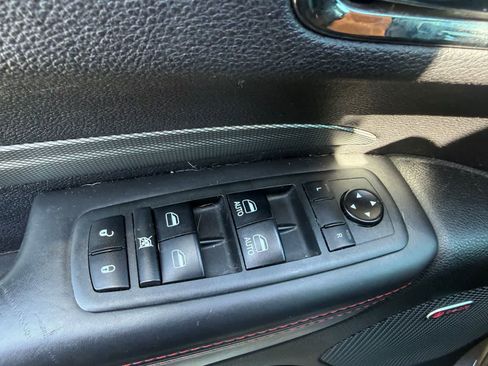 Used 2018 Dodge Durango R/T w/ Blacktop Package image 19