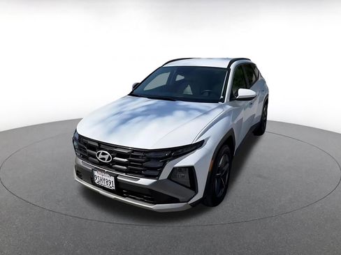 Used 2025 Hyundai Tucson SEL FWD image 7