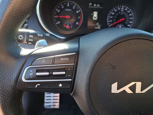 Used 2022 Kia Stinger GT-Line w/ Sun & Sound Package image 19