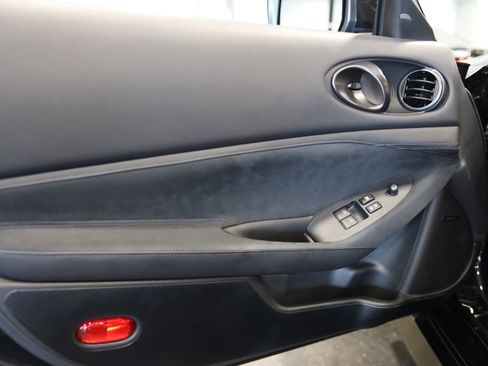 Used 2024 Nissan Z Performance w/ Floor Mat Package RWD image 14